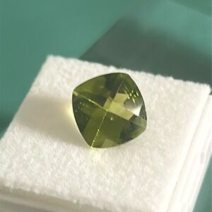 New Cushion Cut Peridot Loose  Gemstone 10mm 3+ct